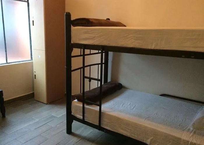 Capsule Hostel *