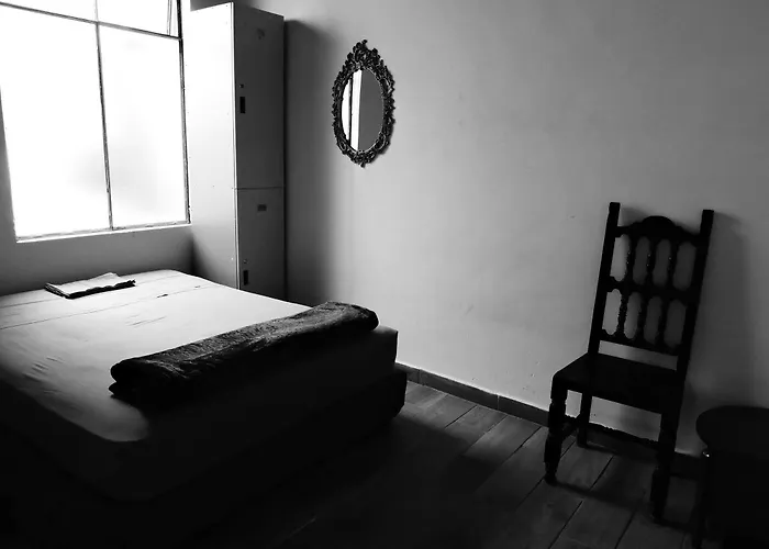 Hostel Capsule *